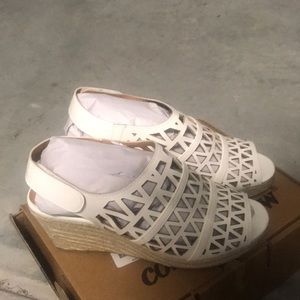 Comfort view Sandals Size 9 1/2 wide